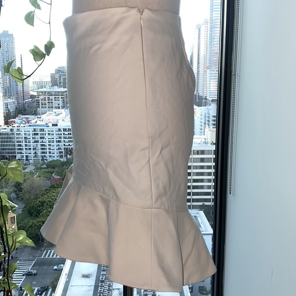 Zara Asymmetrical Mermaid Hemline Peplum Mini Skirt - Size XS - Picture 5 of 8